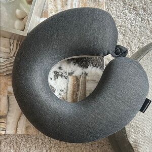 LIKE NEW Memory Foam Travel Neck Pillow